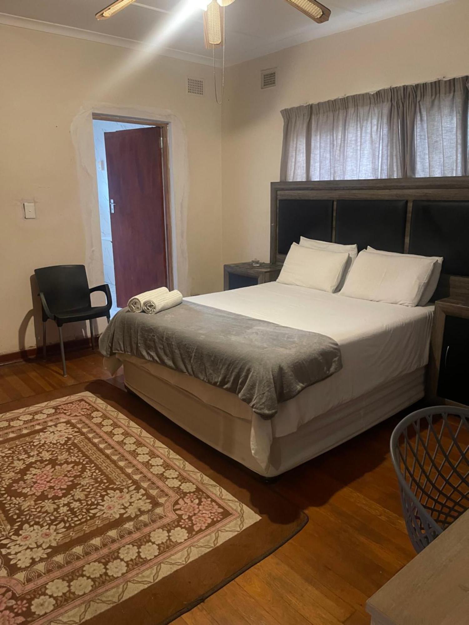 Langton Guesthouse เดอร์บัน ภายนอก รูปภาพ